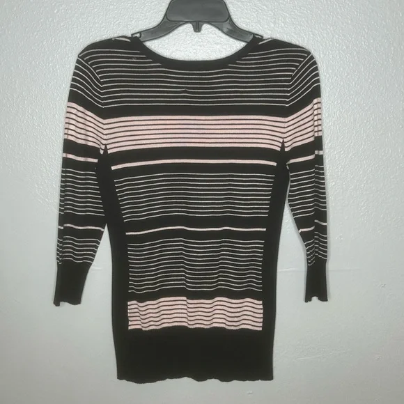 Iz Byer Black and Blush Striped Crew Neck Quarter Sleeve Lightweight Sweater - Picture 3 of 5